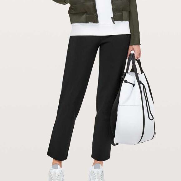 Lululemon Women's On the Move Pants Black Size 2 Athleisure Travel Elevated - Picture 1 of 11